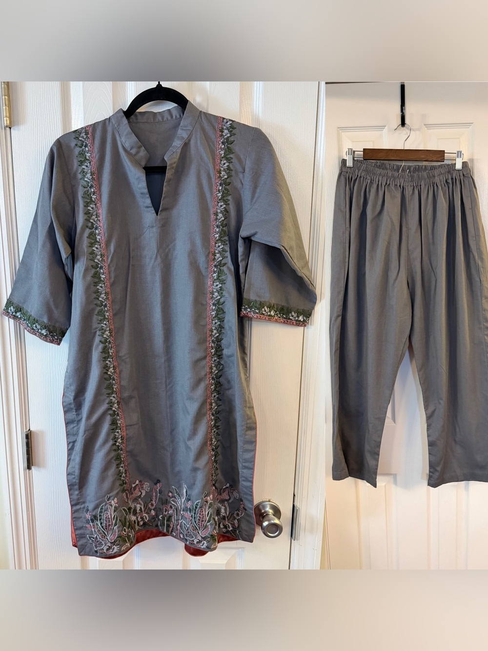 Pakistani Embroidered Gray Kurta Tunic & Pants 2 Piece Set Handmade